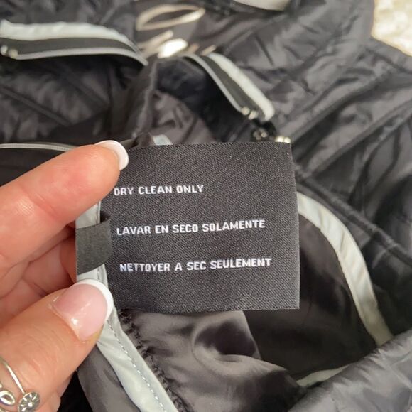 Guess Black Quilted Jacket - Picture 14 of 14